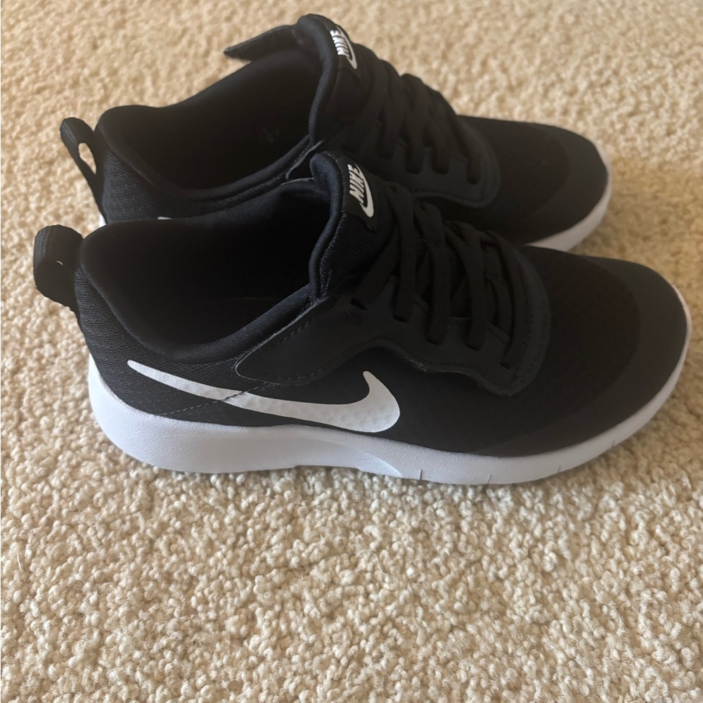Nike Dual-Tone Black and White Sneakers